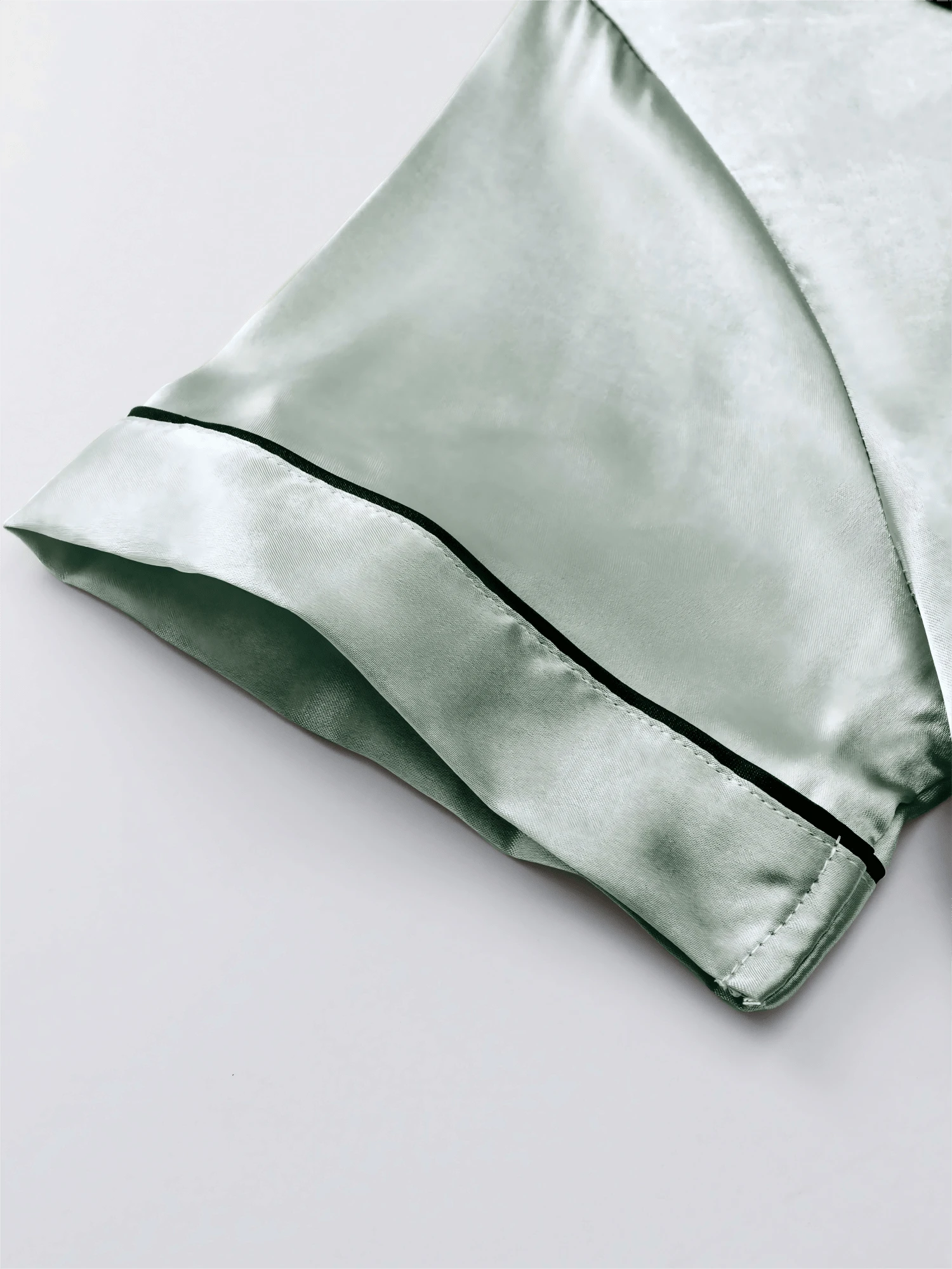 A Lazy And Relaxed Vibe, High-End Ice Silk Pajama Set, The Ultimate Loungewear For Outdoor Wear, Full Of Cold And Soothing Relaxation